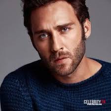 Epingle Sur Celebrity Wiki Bio