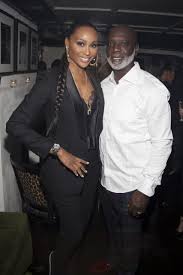She's beautiful, rich, and married to the family is falynn's top priority and she loves spending time with her husband and children. Rhoa S Falynn Guobadia And Husband Simon Announce They Re Divorcing