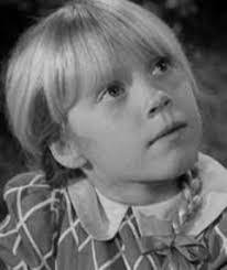 Anne Beesley's Instagram, Twitter & Facebook