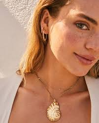 Jada Cross's Instagram, Twitter & Facebook