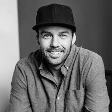 Shane Stott's Instagram, Twitter & Facebook