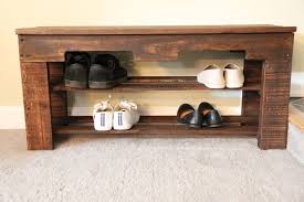 Maka dalam artikel ini, kami telah mengumpulkan dari beberapa sumber untuk 10 desain. Seni Kayu Palet Yang Perlu Dicoba Di Rumah Dari Jam Sampai Rak Sepatu