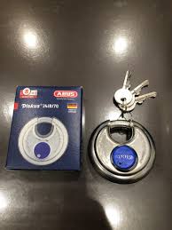 The design means that there is only a small opening in the shackle, which makes it very difficult to tamper with. Paypayãƒ•ãƒªãƒž å¤§ç‰¹ä¾¡ Abus ã‚¢ãƒ–ã‚¹ Diskus ãƒ‰ã‚¤ãƒ„è£½ å±ˆå¼·ã‚·ãƒªãƒ³ãƒ€ãƒ¼å—äº¬éŒ  ãƒ‡ã‚£ã‚¹ã‚«ã‚¹ ã‚¹ãƒ†ãƒ³ãƒ¬ã‚¹è£½ 24ib 70