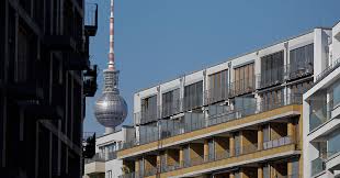 Prospective students should think early how they are going to finance their studies. Mietendeckel Gekippt Die Situation Junger Berliner Innen Politik Jetzt De