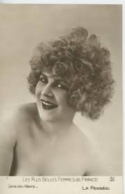 30 jeunes femmes étaient en lice ce samedi 14 décembre 2019 à marseille pour accéder au prestigieux titre de miss france et succéder à vaimalama chaves. A N Paris Serie Des Fleurs Les Plus Belles Femmes De France La Pensee Von Photographie Originale Original Photograph 1920 Fotografie Photovintagefrance