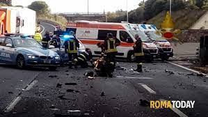 Canta in faccia alla gente roma, incidente stradale a termini lazio, oggi prenotazioni per l'open day astrazeneca. Raccordo Incidente Mortale Nella Galleria Appia Morto Giovane Di 24 Anni