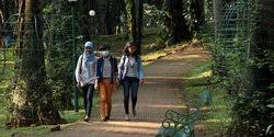 Untuk harga tiket terusan semua wahana rp65 ribu tidak termasuk viking land. Taman Cattleya Buka