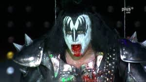 End of the road tour 2019! Kiss Gene Simmons Bass Solo I Love It Loud Rock Am Ring 2010 Sonic Boom Over Europe Tour Youtube