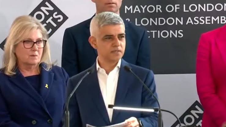 Sadiq Khan booed and heckled after re-election