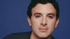 Jarrod Spector Is Broadway's New King George III Beginning September 12 in  Hamilton