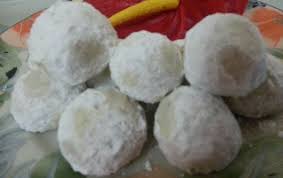 Bahan a 250g butter / marjerin 1/2 cawan gula perang halus 1 penutup esen vanila 2 sudu besar madu. Resepi Biskut Suji Pelangi Sukatan Cawan