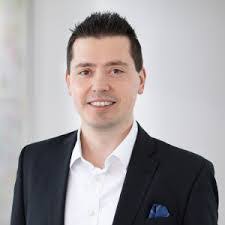 Christopher Dunkel's Instagram, Twitter & Facebook