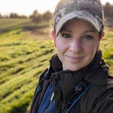 Jayne Manley's Instagram, Twitter & Facebook