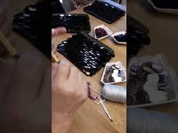 Sibel Kavaklioglu Nun Anlatimi Ile Pullu Portfoy Canta Video 1 Youtube Canta Boncuklu Cantalar Canta Yapim Tarifleri