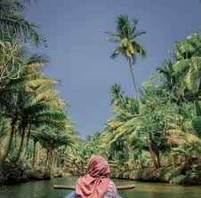 Cewek berhijab cantik selfie di tempat wisata. Terkeren 16 Foto Wanita Muslimah Di Pemandangan Alam Image May Contain Sky And Outdoor Hijab In 2019 Hijab The World S B Pemandangan Instagram Gambar Kartun