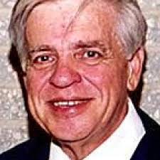 Dylan Squires's Instagram, Twitter & Facebook