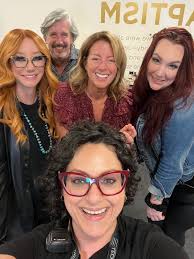 So great getting to catch up with my music sister Sarah McLachlan at last  night's show in Vancouver!