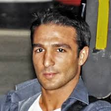 Listen to Beyond Monday by bitlikedi in el pato playlist online for free