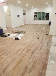 Lifeproof Trail Oak 8 7 In X 47 6 In Luxury Vinyl Plank Flooring 20 06 Sq Ft Case I96713l In 2020 Luxury Vinyl Plank Vinyl Plank Flooring Plank Flooring