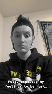 Becky Blanton (@winethisace)