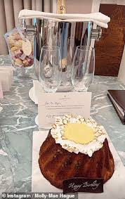 Look no further than the 22 options here for chic, sophisticated, and just plain cute presents she'll love. Inside Molly Mae Hague S Lavish 22nd Birthday Gifts With 3 850 Van Cleef Arpels Bracelet Latest Celebrity News