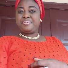 The moment a lasman officer try to force himself inside the car through the  window and force the car gear to park