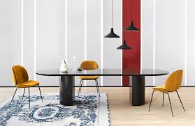 Die langen, schmalen beine in schwarz harmonieren wunderbar mit der weichen polsterung in intensivem senfgelb und verleihen diesem stuhl eine. Qc6zjf3gcka2jm