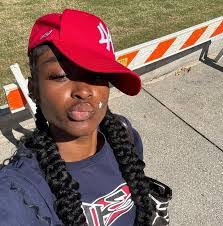 Jasmine Bender's Instagram, Twitter & Facebook