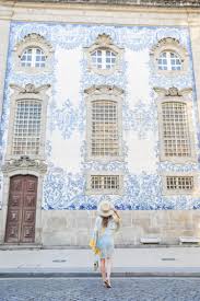 Blue And White Tile Wall In Porto Portugal Porto Portugal Wearetravelgirls Photographie