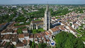 We did not find results for: Frankreich Charente Maritime Saintes Luftaufnahme Von St Eutrope Kirche 1298770 Stock Video Bei Vecteezy