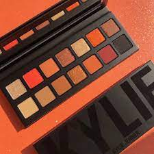 The beauty halls, ground floor.pic.twitter.com/bbhkquzgrh. Kylie Cosmetics The Summer Palette Blissme