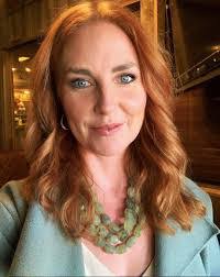 Renee Kelly's Instagram, Twitter & Facebook