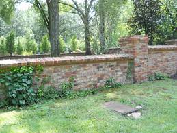 Old Carolina Orleans Handmade Brick Garden Wall In East Memphis Tn Brick Wall Gardens Brick Garden Garden Wall