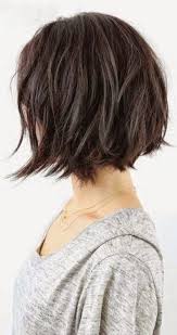 37 Short Choppy Layered Haircuts Messy Bob Hairstyles Trends For Autumn Winter 2019 2020 Messy B Messy Short Hair Messy Bob Hairstyles Angled Bob Hairstyles