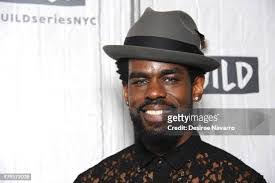 Mustafa Shakir's Instagram, Twitter & Facebook