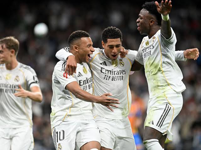 موعد كلاسيكو ريال مدريد وبرشلونة في الدوري الإسباني