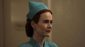 Netflix is the world's leading internet entertainment service with over 148 million paid memberships in over 190 countries enjoying tv. La Verdad Detras De La Enfermera Ratched La Protagonista De La Nueva Serie De Netflix Quever