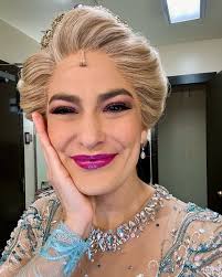 Happy @wickedmovie @wickedthesoundtrack day!!!! 🎉💚🎉💚 I got the  incredible honor to get to work