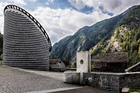 Il giorno 24 giugno, quando si festeggia san giovanni battista, frasi di auguri, immagini con nome e video sono un modo simpatico per ricordare origini e significato del nome. Church Of San Giovanni Battista Church Outdooractive Com