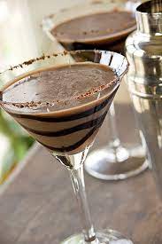 The Perfect Chocolate Martini Or Heaven In A Glass Chocolate Martini Yummy Drinks Recipes