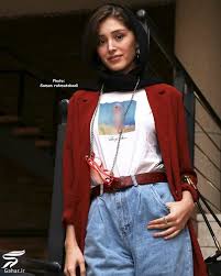 او در خانواده‌ای پرجمعیت به دنیا آمد و شش خواهر و یک برادر دارد. Ø§Ø³ØªØ§ÛŒÙ„ Ø¹Ø¬ÛŒØ¨ ÙØ±Ø´ØªÙ‡ Ø­Ø³ÛŒÙ†ÛŒ Ø¯Ø± Ø§Ø®ØªØªØ§Ù…ÛŒÙ‡ Ø¬Ø´Ù†ÙˆØ§Ø±Ù‡ ÙÛŒÙ„Ù… Ú©ÙˆØªØ§Ù‡ 5 Ø¹Ú©Ø³ Ø¬Ø¯ÛŒØ¯ 1400 Ú¯Ù‡Ø±