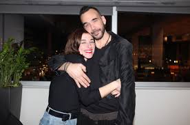 Check spelling or type a new query. H Mariza Rizoy Kai O Panos Moyzoyrakhs Ekanan Fwnhtika Ston Teleytaio Disko Toy Leonarnt Koen Patrisnews Efhmerida Patris Hleias