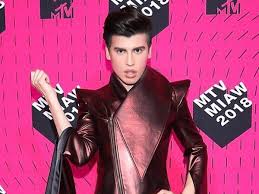 Hugo gloss receives an award during the mtv miaw 2018 at citibank hall on may 23 2018 in sao paulo brazil. Mtv Miaw 2018 Los Ganadores De La Ceremonia Fotos Mexico Luces El Comercio Peru