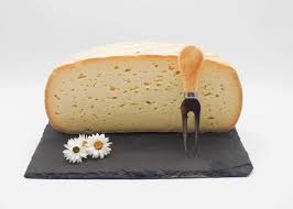 Le Bethmale Fromagers Du Mont Royal Dominique Bouchait