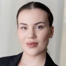 Dhruv Paul is a dual-qualified lawyer with 16+ years of experience in  corporate and finance transactions across global markets.