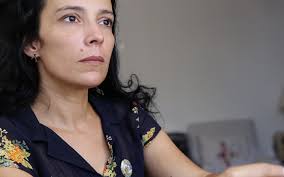 cinema] Vestido sujo de sangue