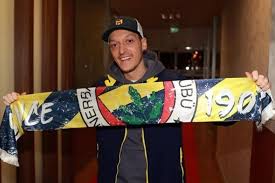 İngiltere premier lig ekiplerinden mesut özil'den flaş fenerbahçe açıklaması. Mesut Ozil To Fenerbahce Arsenal S Mikel Arteta Reveals Covid 19 Quarantine Rules Delaying Transfer Evening Standard