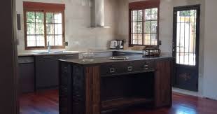 Superbe Ilot Industriel Design Vestiaire Et Clapets L Or Du Temps Ldt Or Du Temps Cuisine Industrielle Design