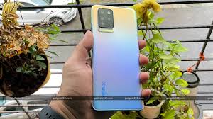 The new variant with 8gb ram and 256gb internal storage costs pkr 35,999 and comes with a free infinix irocker xe15 tws bluetooth earbuds. Infinix Note 10 Pro Review Go Big Or Go Home