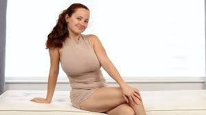 Long Legs scene with Eviee - PORNSTARS.TUBE